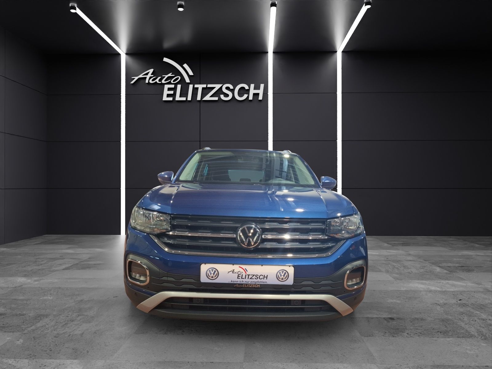 Fahrzeugabbildung Volkswagen T-Cross TSI Active Navi AID ACC PDC SH LM