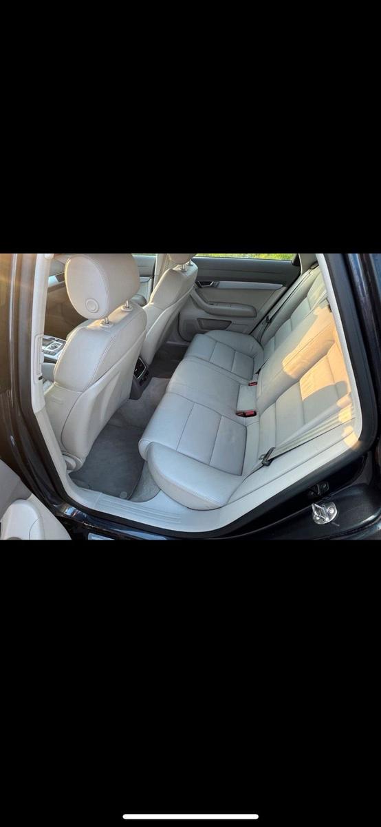 Audi A6 2011 — photo 11