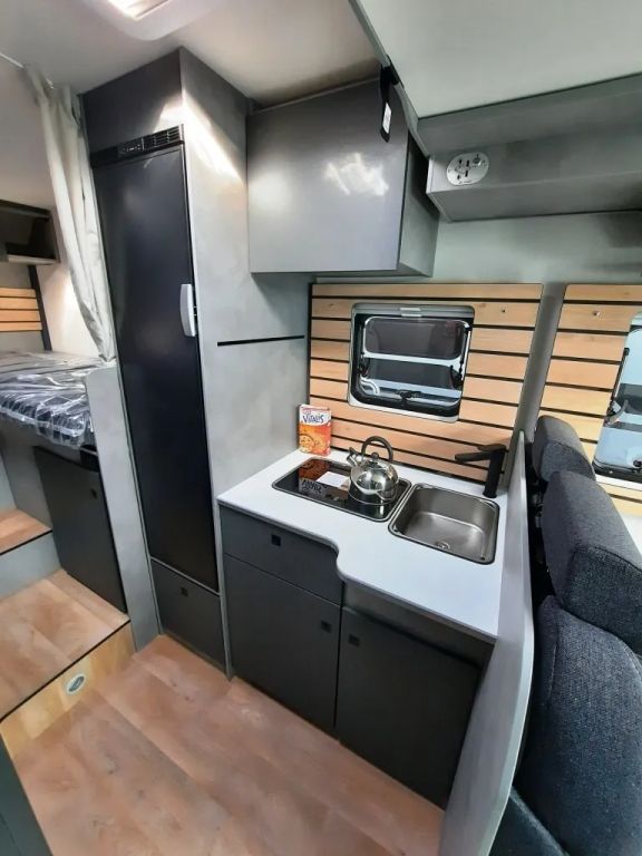 Fahrzeug Übersicht 11 Fahrzeugabbildung Crosscamp EXPDN 7.0 E Verfüg./Sparen Sie 9.528,- €