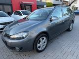 Volkswagen Golf VI Variant Comfortline/ WENIG KM - Volkswagen Golf aus 2012: Variant