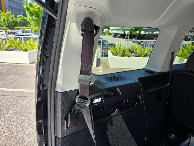 Fahrzeugabbildung Volkswagen Caddy Life Maxi Rollstuhltransport REHA