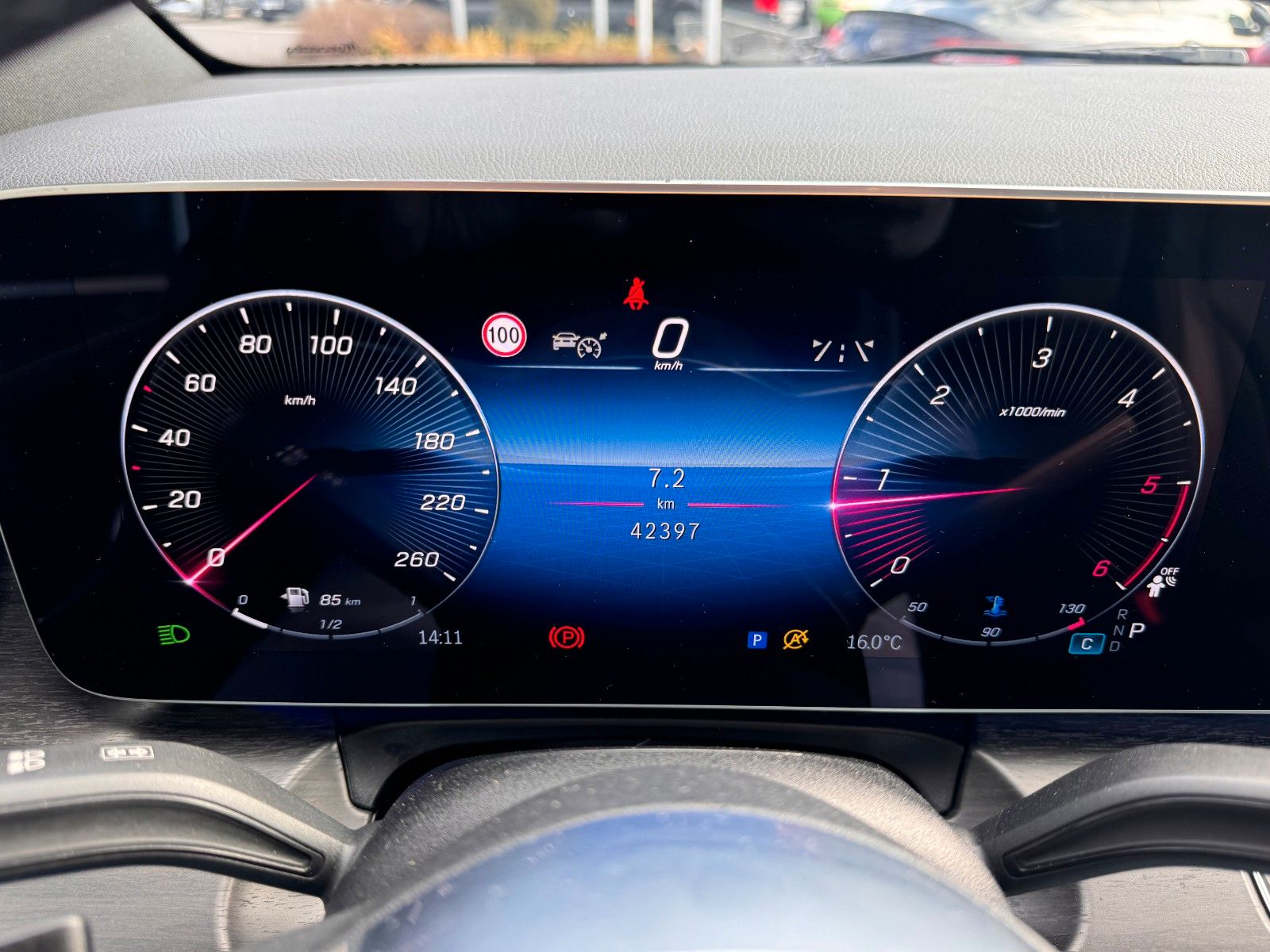 Fahrzeugabbildung Mercedes-Benz V 300 d AVANTGARDE Extral DISTRONIC 360Kamera