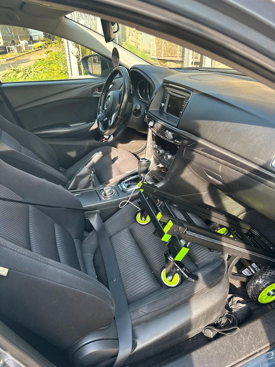 Mazda 2 2013 — photo 8