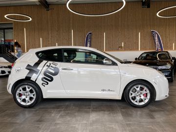 Alfa Romeo MiTo Quadrifoglio Verde *ALCANTARA*SZHZ*PDC*SOUS