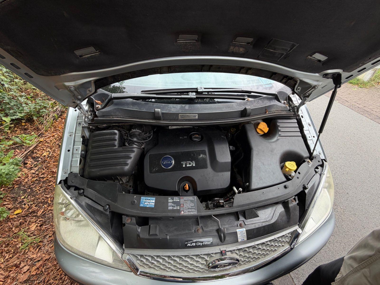 Ford Galaxy 2005 — photo 12