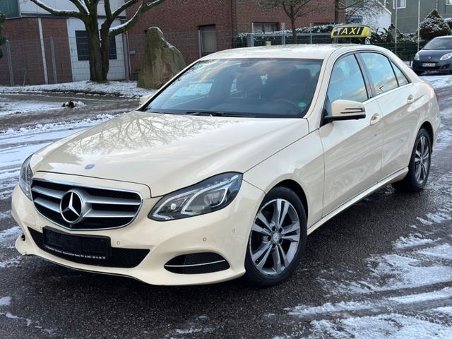 Mercedes-Benz E 200 BlueTEC AVANTGARDE Navi*360 Kam*LED*PDC*