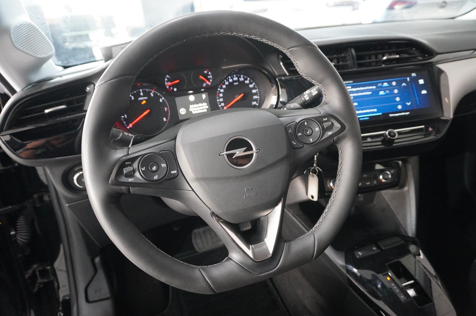 Fahrzeugabbildung Opel Corsa F 1.2T EDITION NAVI/LED/SPORT/SHZ/PDC/DAB+