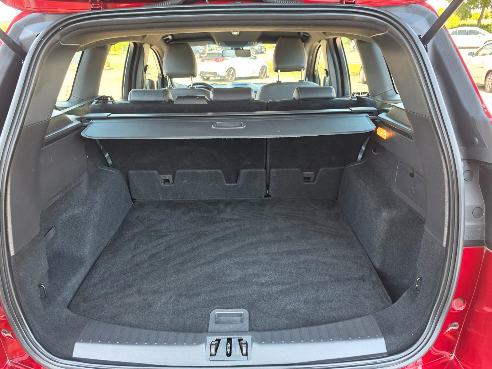 Ford Kuga ST-Line **VIELE EXTRAS**