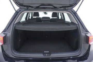 Volkswagen Golf - 8