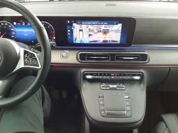Fahrzeugabbildung Mercedes-Benz V 300 d AVG extralang 4x4 7 Sitze 2,5t AHK Sound