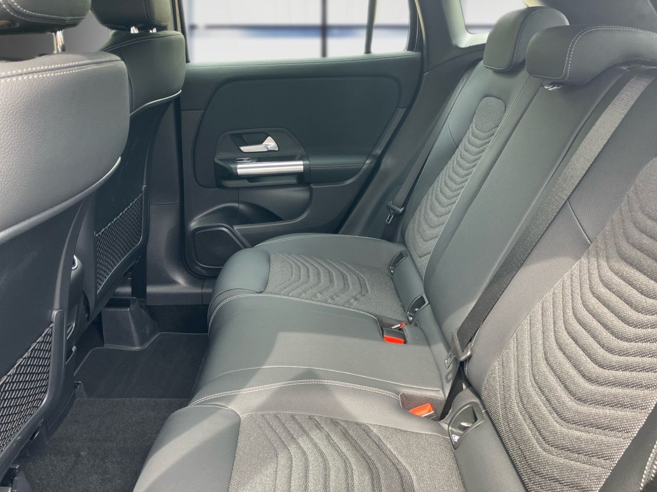 Fahrzeugabbildung Mercedes-Benz GLA 200 d PROGRESSIVE+AHK+MULTIB.+KAMERA+ALARMA.