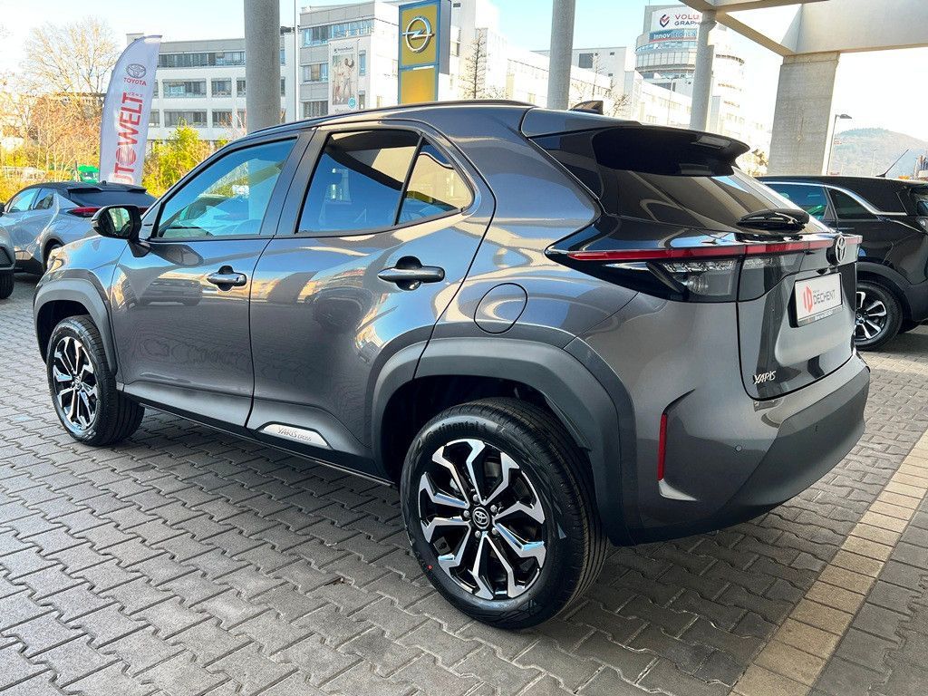 Fahrzeugabbildung Toyota Yaris Cross 1.5 E FWD Teamplayer KlimaA,LED,Navi