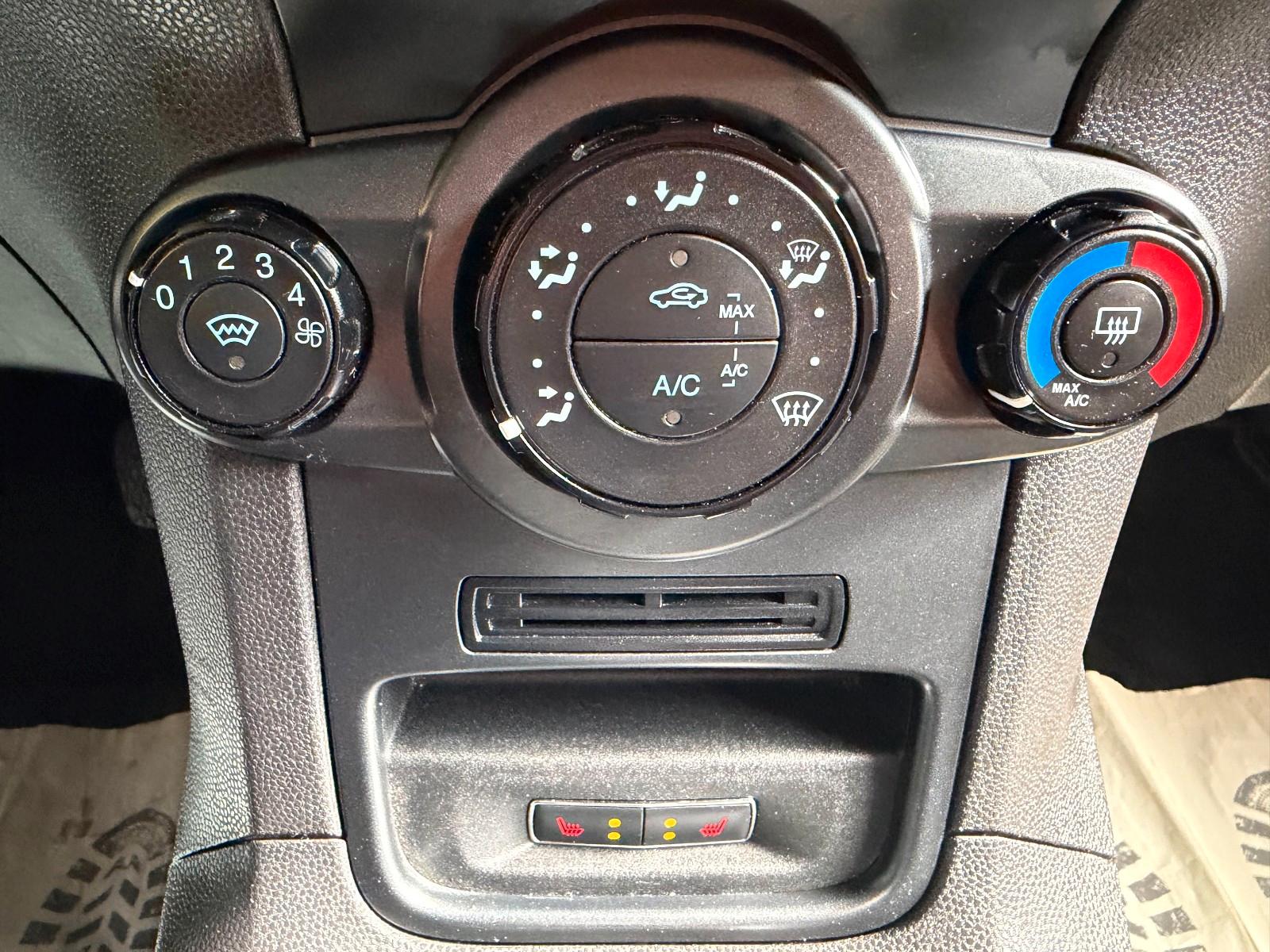 Ford Fiesta Sync Edition 1,25 Sitzheizung