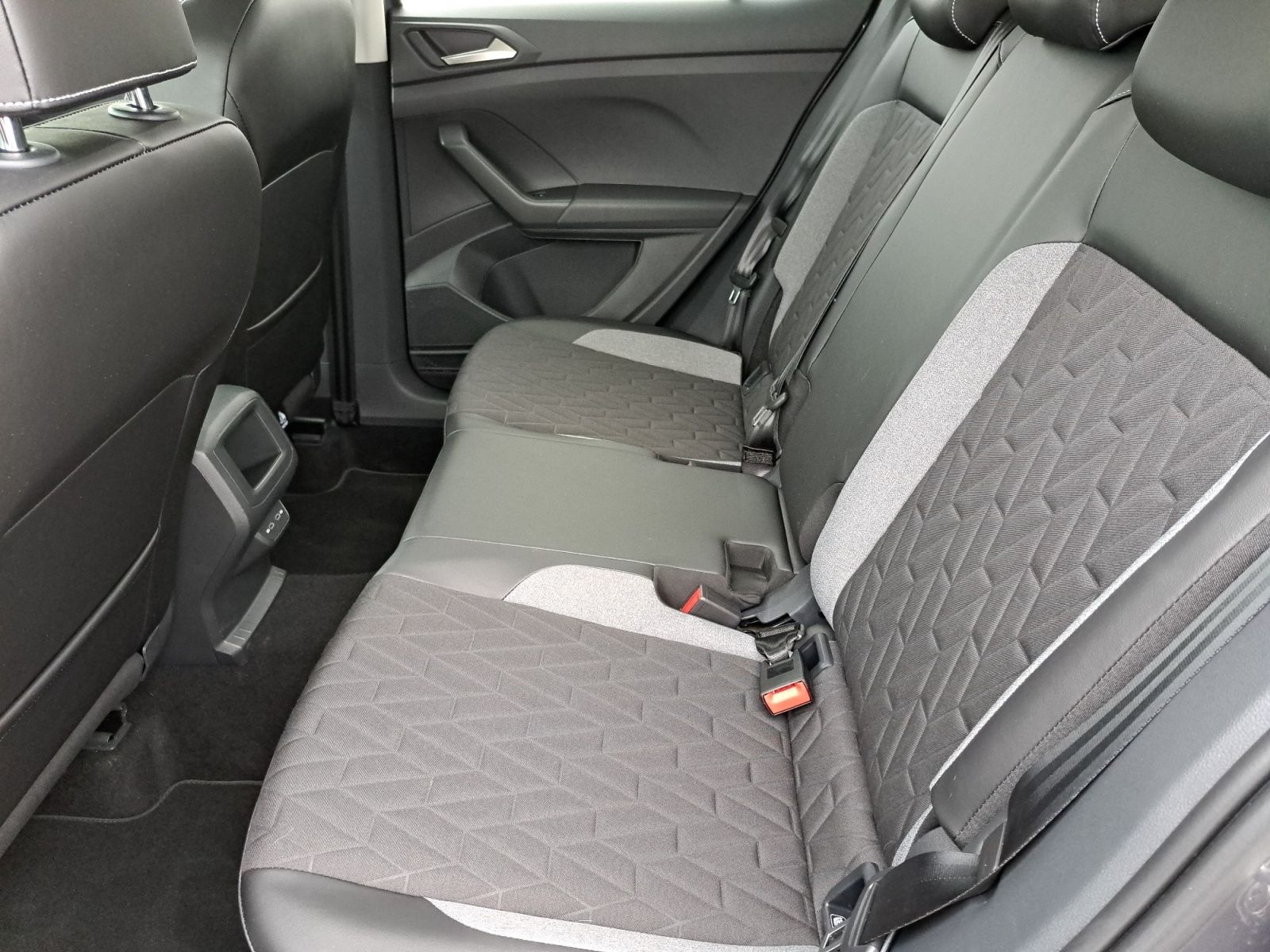 Volkswagen T-Cross - Bild 15