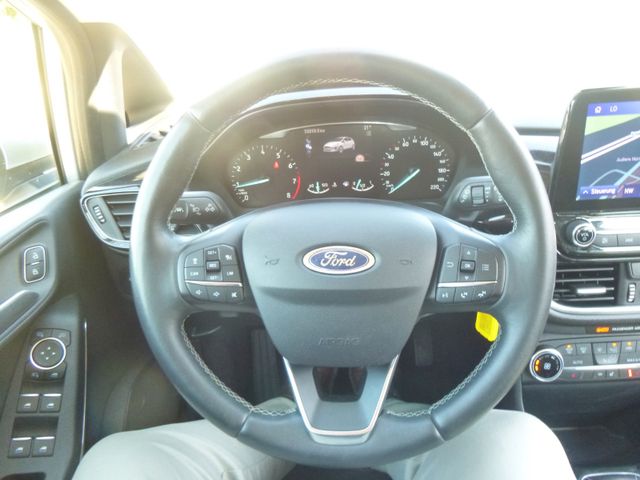 Fahrzeugabbildung Ford Fiesta 1.0 Titanium>NAV/KAM/PDC/Sitzheiz<