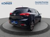 Hyundai i20 INTRO 1.4 *PANORAMA*SITZHZG*KLIMA*SPURASSIST - Hyundai i20: Schwarz