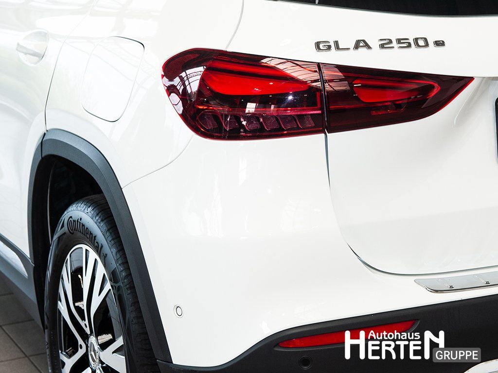 Mercedes-Benz GLA 250 e PROGRESSIVE ADVANCED 360° AC-11KW LED foto 14