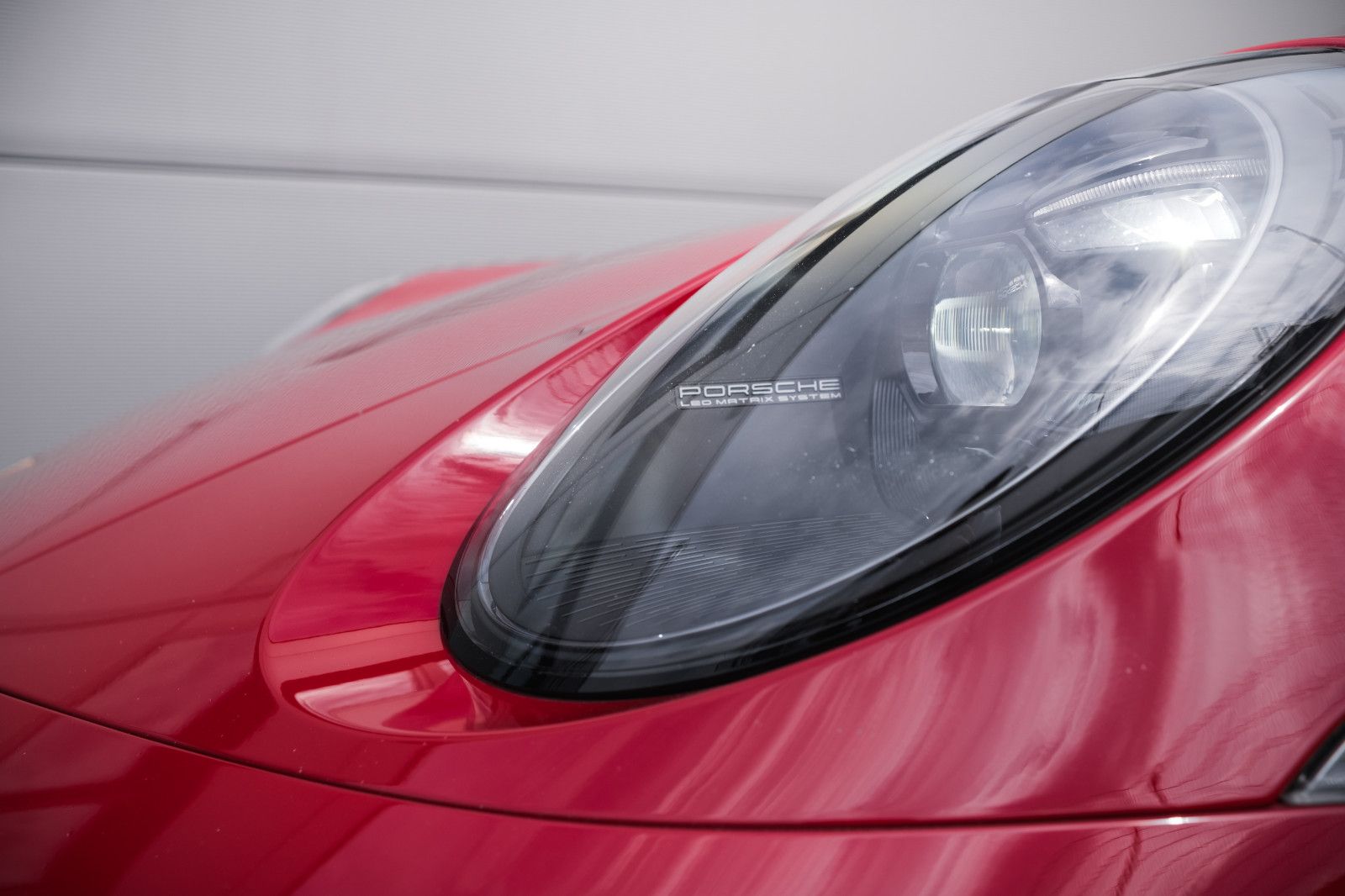 Fahrzeugabbildung Porsche 992/911 GTS Cabrio-SportDesign-18Wege-LED-360Kam