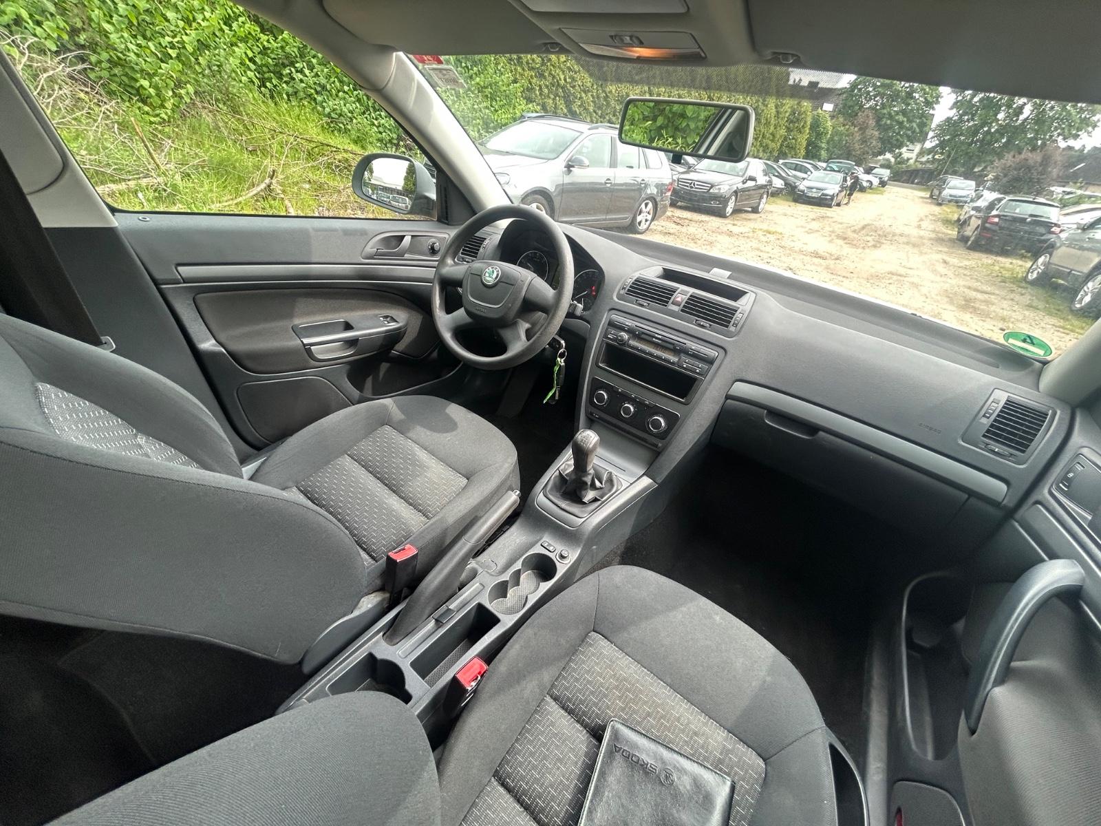 Skoda Octavia 2012 — photo 9