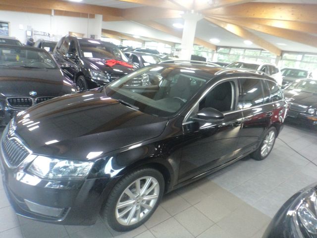 Skoda Octavia Combi Elegance T-Leder Navi Automatik