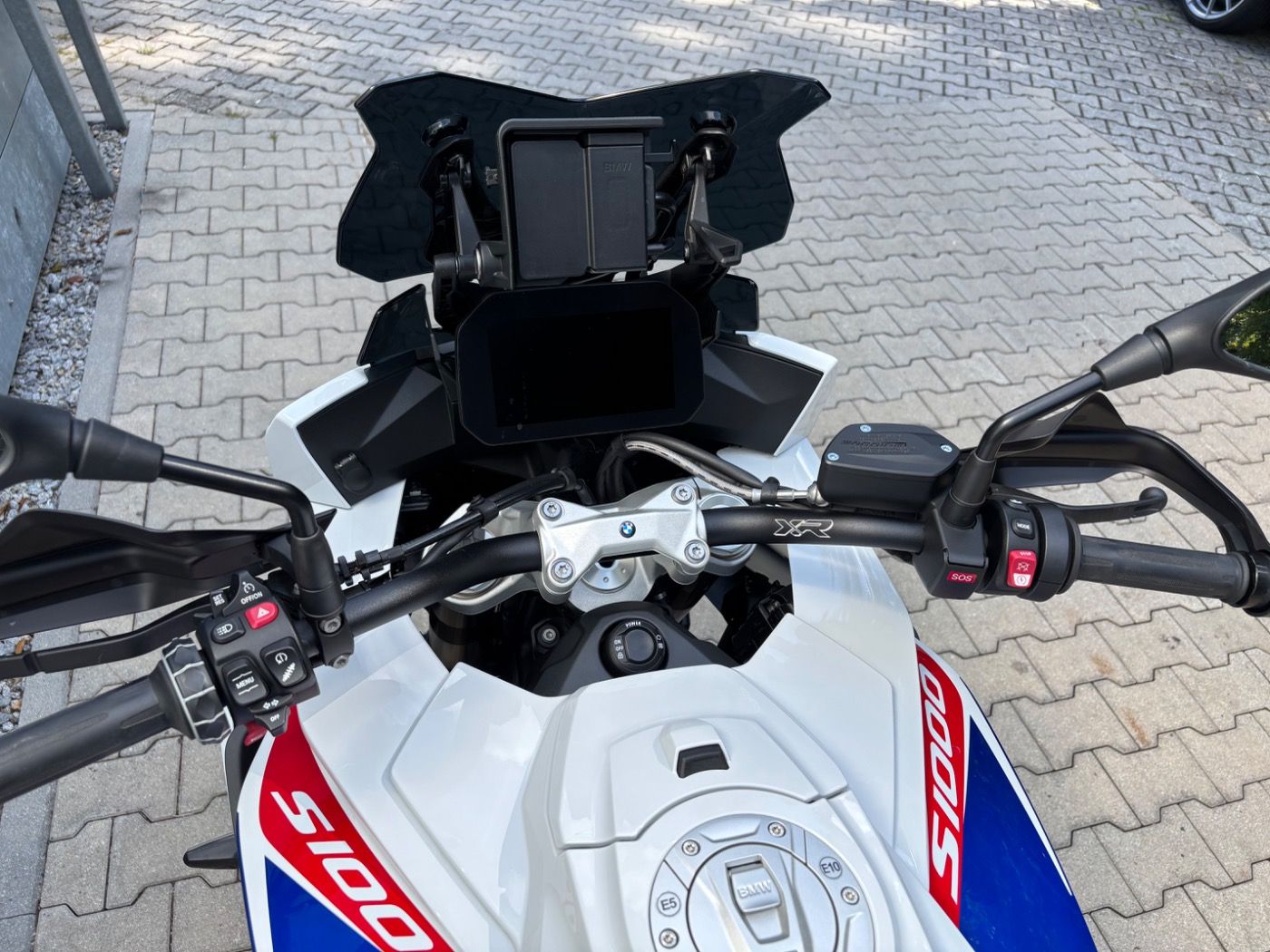 Fahrzeugabbildung BMW S 1000 XR Style Sport Touring u. Dynamikpaket