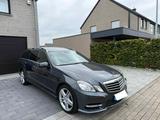 Mercedes-Benz E 350 CDI AMG-Paket 4MATIC T BlueEFF. AVANTGARDE - Mercedes-Benz E 350 aus 2012 mit Diesel-Antrieb