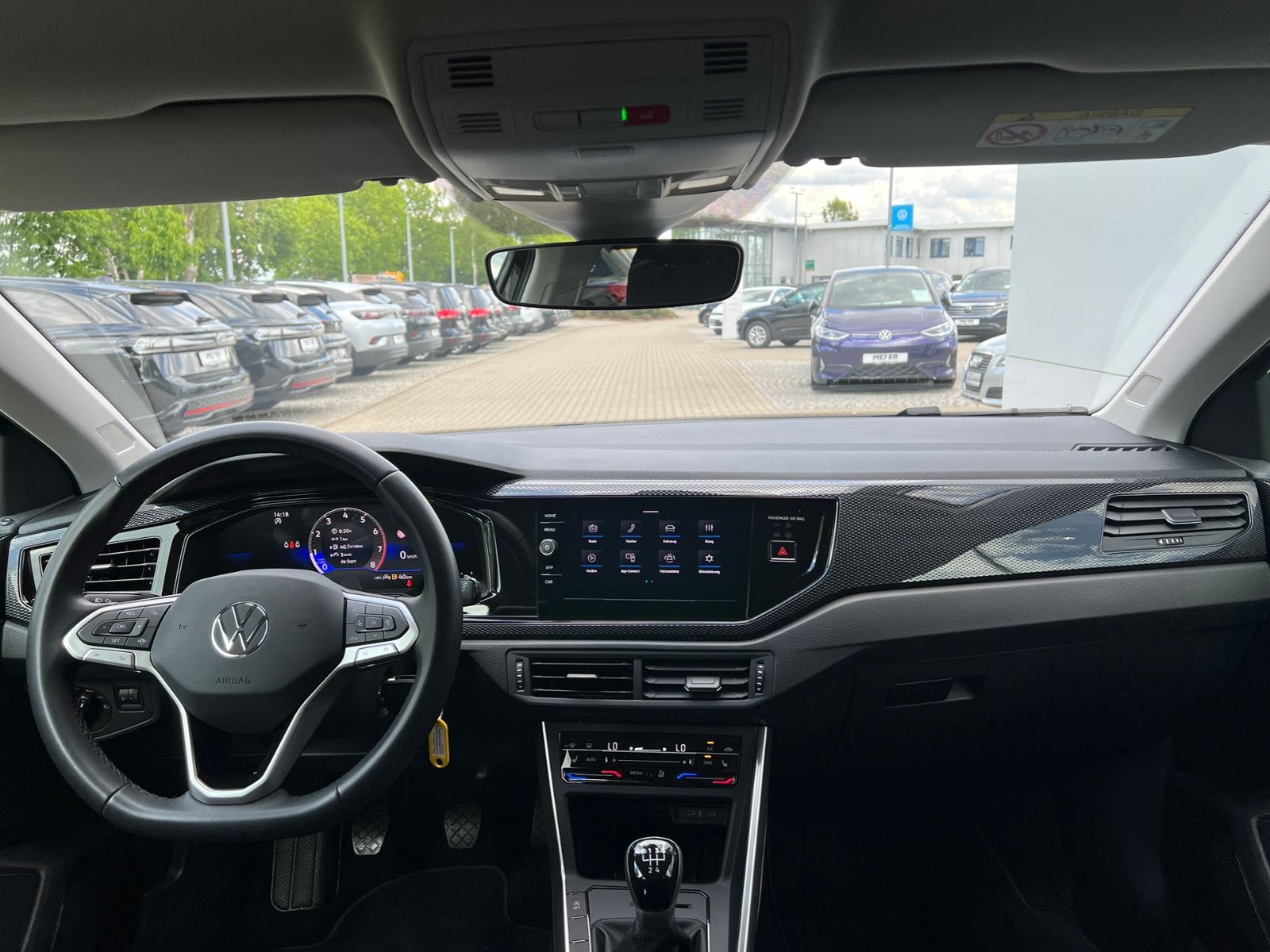 Fahrzeugabbildung Volkswagen Polo Life 1.0 *LED, Climatronic, Sitzhzg., AppCo