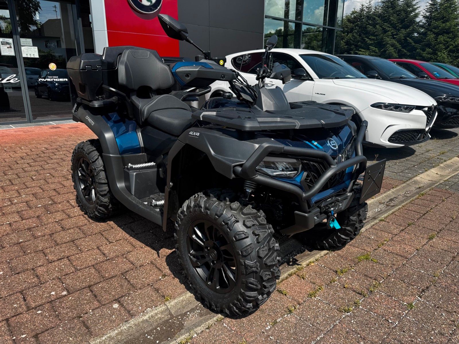 Fahrzeugabbildung CFMOTO CFORCE 625 Touring 4X4 KOFFER AHK USB SEILWINDE