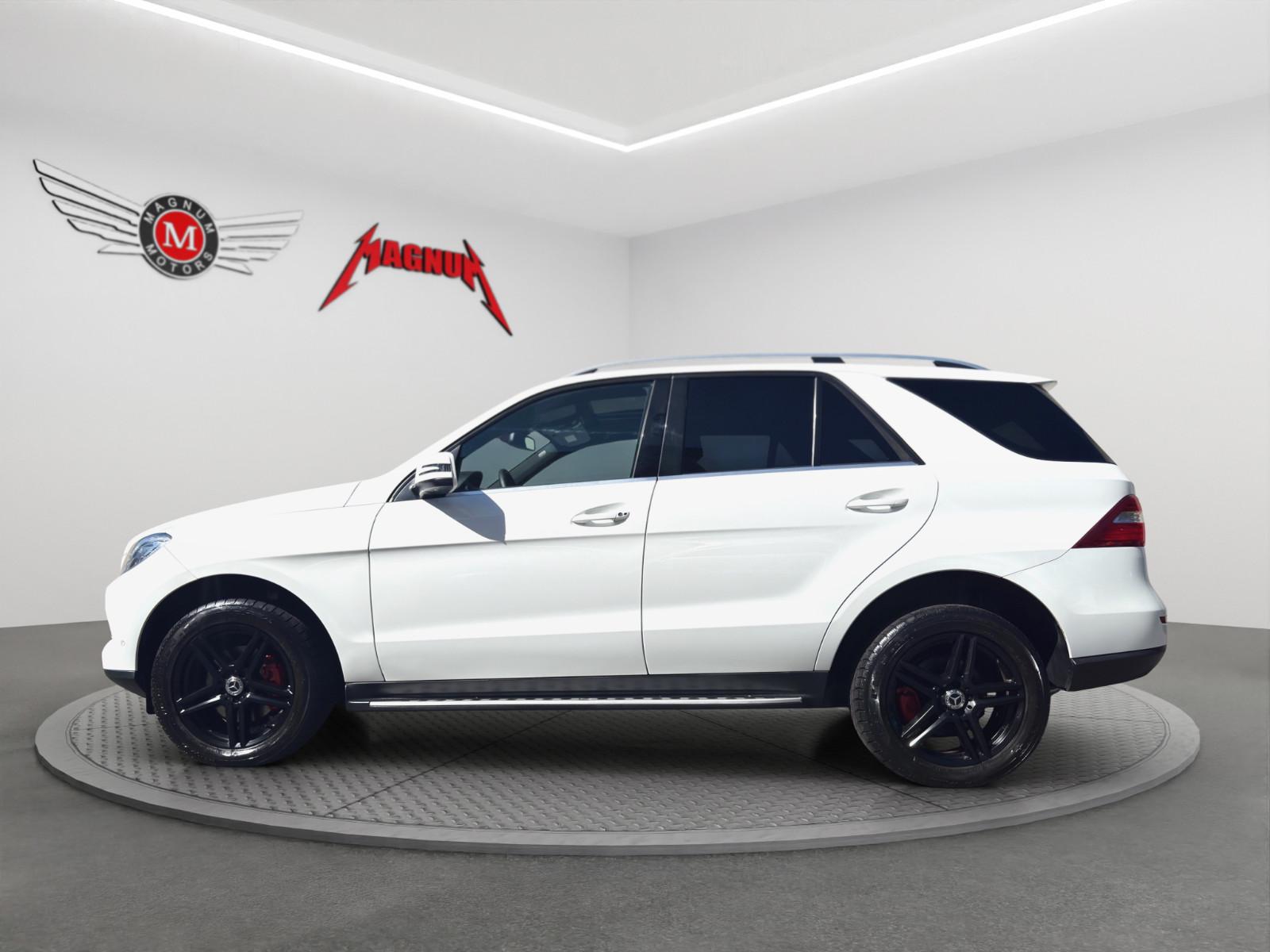 Mercedes-Benz ML 350CDI V6 4MATIC*Leder*Bi-Xenon*360°*Schieb.*