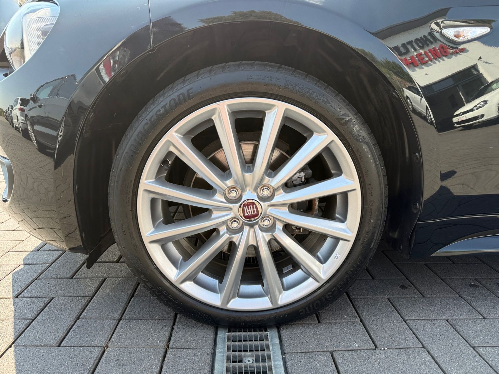 Fahrzeugabbildung Fiat 124 Spider 1.4 MultiAir Turbo Lusso*RFK*BOSE*LED