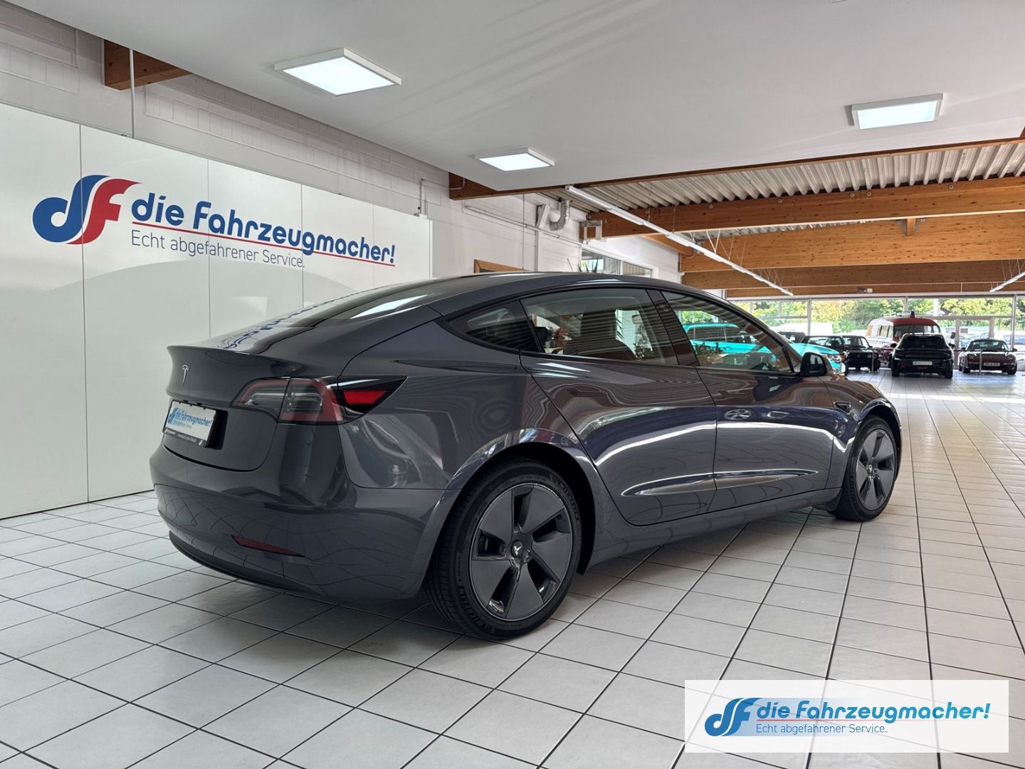 Fahrzeugabbildung Tesla Model 3 Long Range RWD Soundsystem ACC El. Heckk