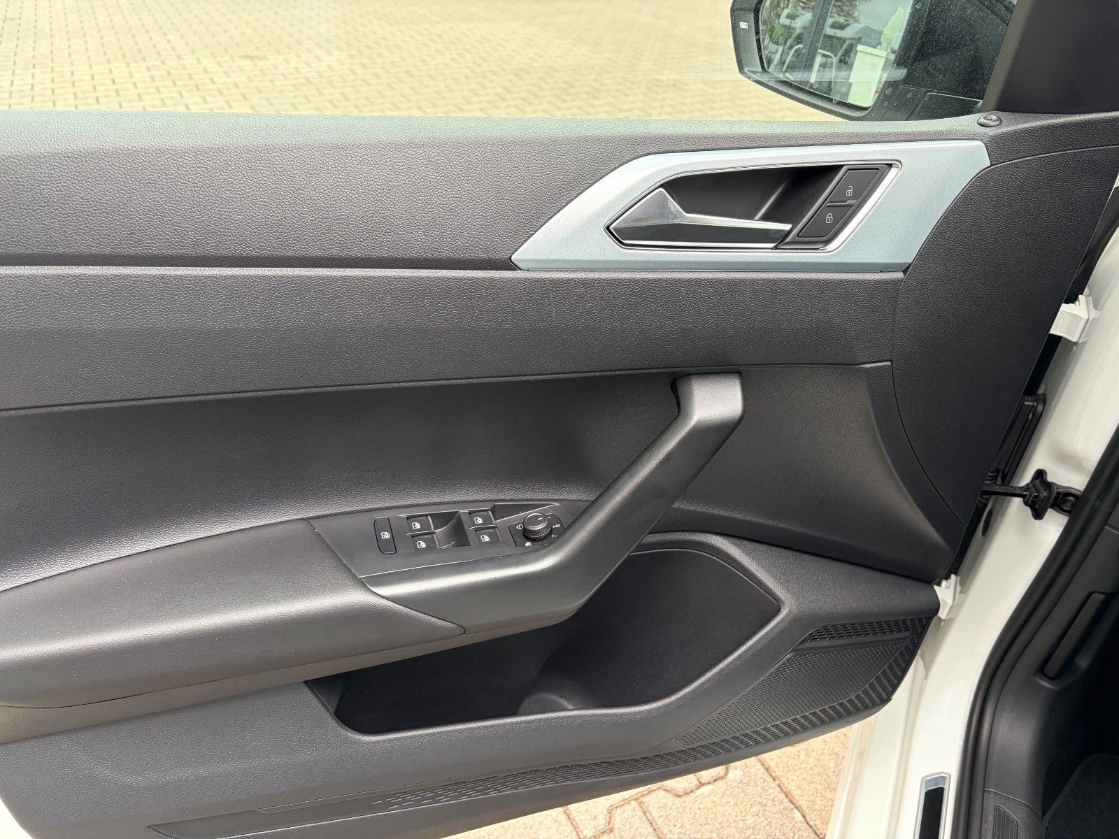 Fahrzeugabbildung Volkswagen Polo VI 1.0 TSI Goal Autom.  Navi Shz