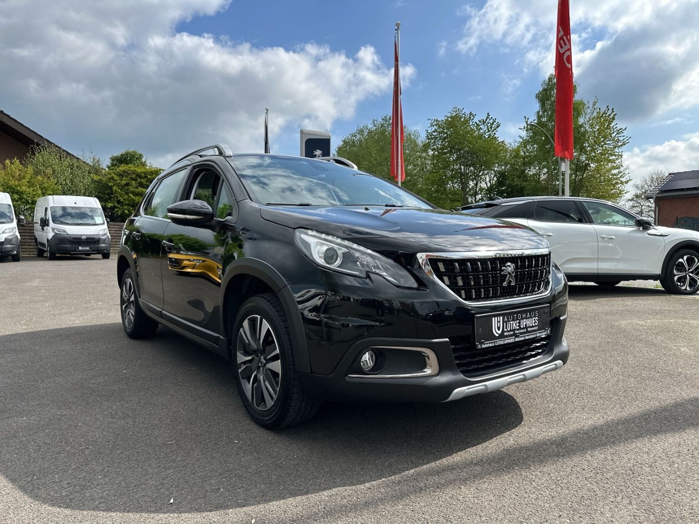 Fahrzeugabbildung Peugeot 2008 1.2 Allure PureTech 82  Tempomat  Navi