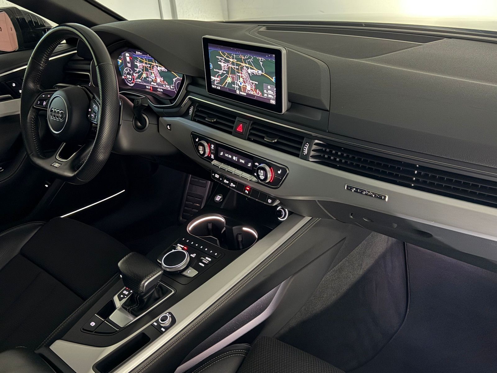 Fahrzeugabbildung Audi A4 3.0 Lim. Quattro S-LINE/DAB/B&O/MATRIX/VRTL