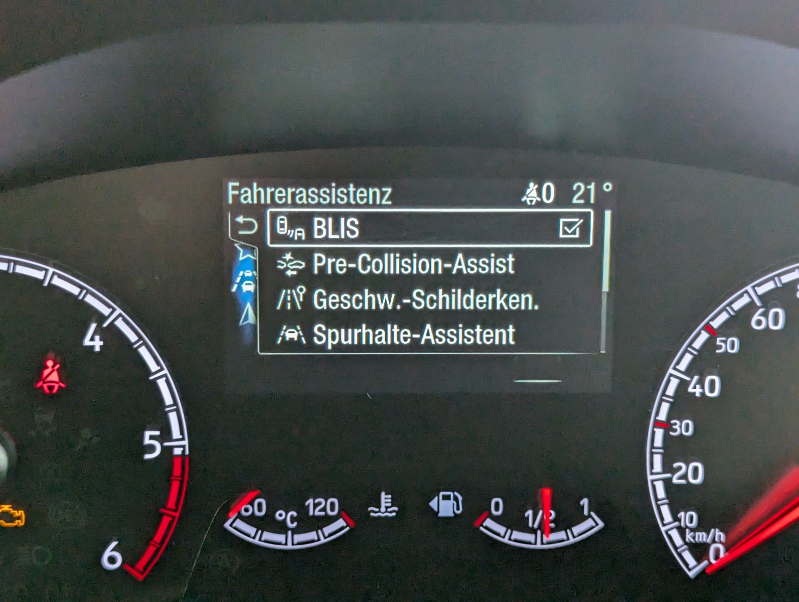 FORD Focus Turnier 2.0 ST Cam Winter-Paket AHK Navi - Image 21