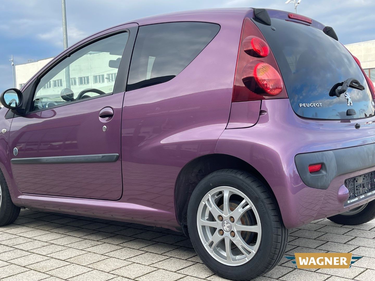 Fahrzeugabbildung Peugeot 107 Envy Klimaanlage Isofix Servolenkung