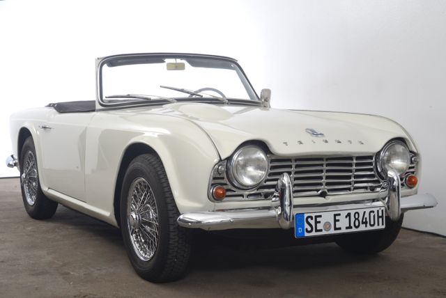 Triumph TR4