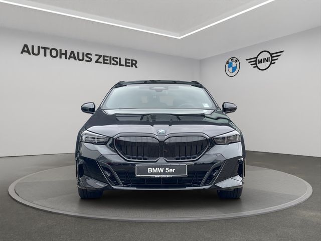 Foto Nummer 5: BMW 550e xDrive