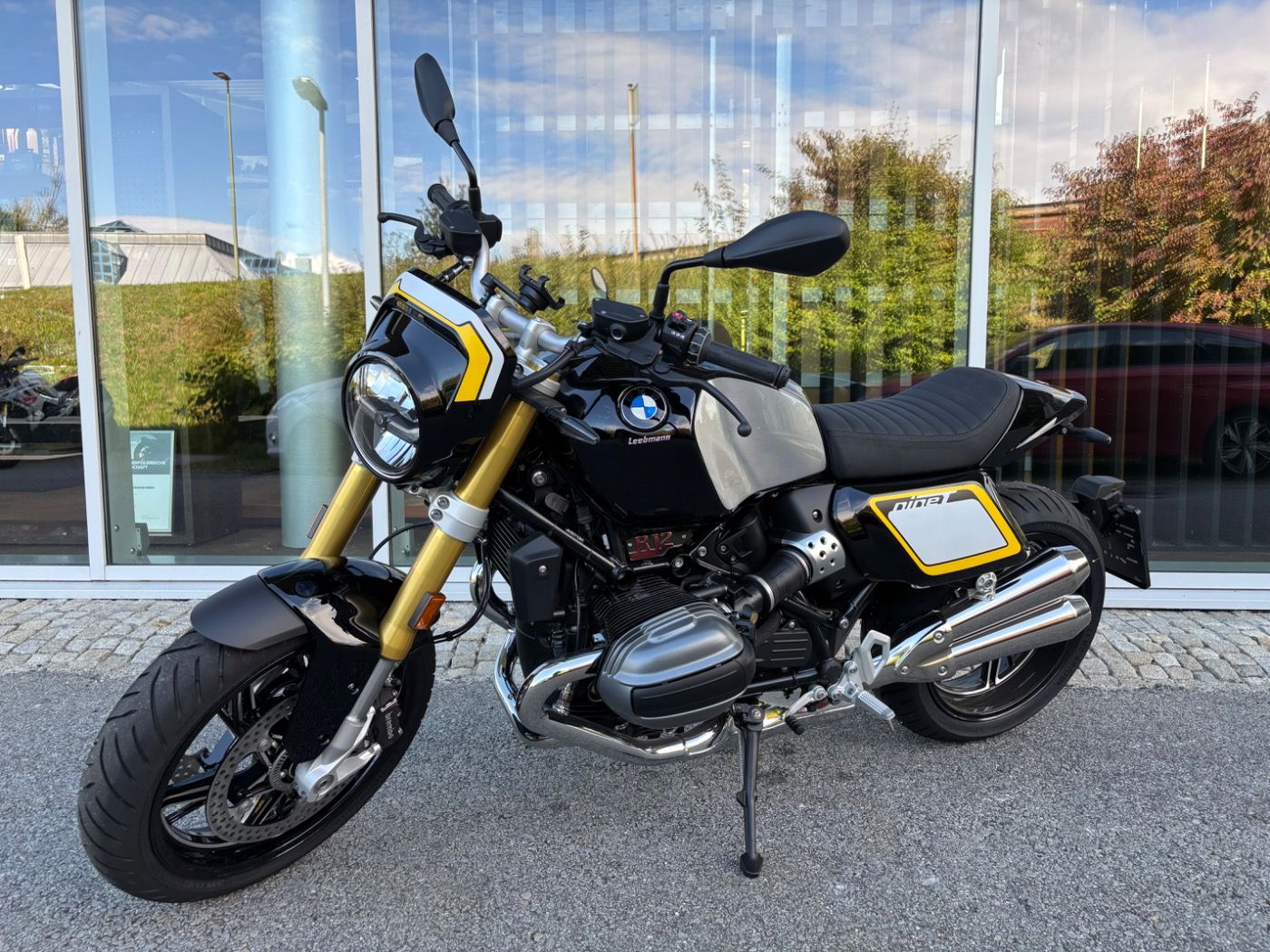 Fahrzeugabbildung BMW R 12 nine T The Tracker