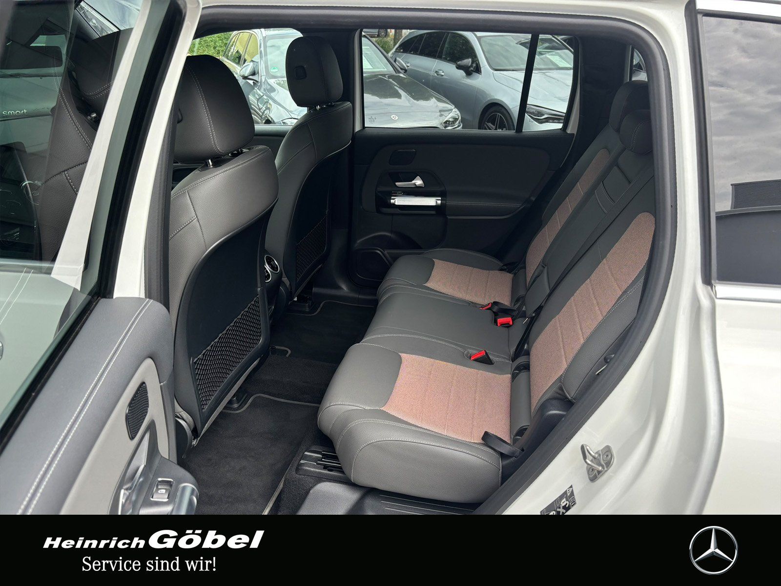 Fahrzeugabbildung Mercedes-Benz EQB 250+ ELECTRIC ART*MEMORY*APPLE CAR-PLAY*TOTW