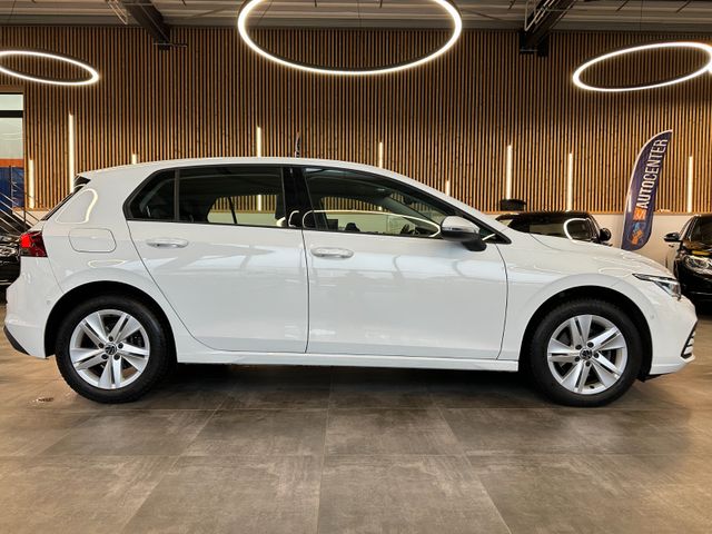 Volkswagen Golf VIII Lim. Life eTSI*Klima*SHZ*Navi*Kamera*