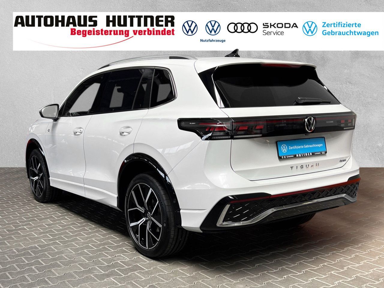 Volkswagen Tiguan R-Line 4Motion 2.0 TDI DSG AHK STANDHZG foto 3