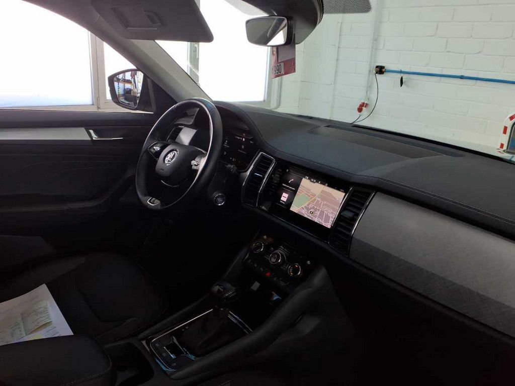 Skoda Kodiaq 2.0 TDI Tour PDC SHZ KAMERA ACC LED NAVI imagem 3