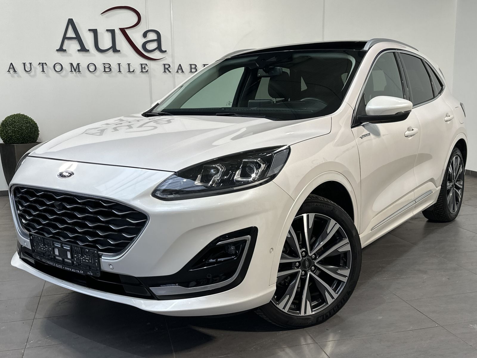 Fahrzeugabbildung Ford Kuga 2.0 EcoBlue 4x4 Vignale NAV+LED+AHK+PANO+VC