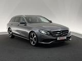 Mercedes-Benz E 300d T*AVANTGARDE*LED-AHK-R.KAM-SP.STZ-SHZ-APP - Mercedes-Benz E 300 aus 2020