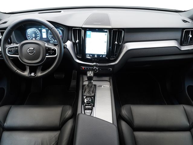 Fahrzeugabbildung Volvo XC60 D4 R Design LED/H&K/HEADUP/R-CAM/KEYLESS