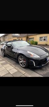 Nissan 370Z Roadster *Akrapovic* *BOSE* *Kamera* - Nissan 370Z in Essen