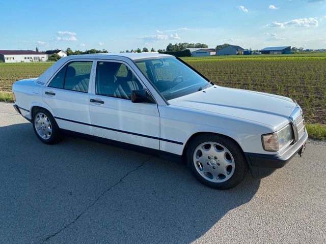 Mercedes-Benz Mercedes 190E