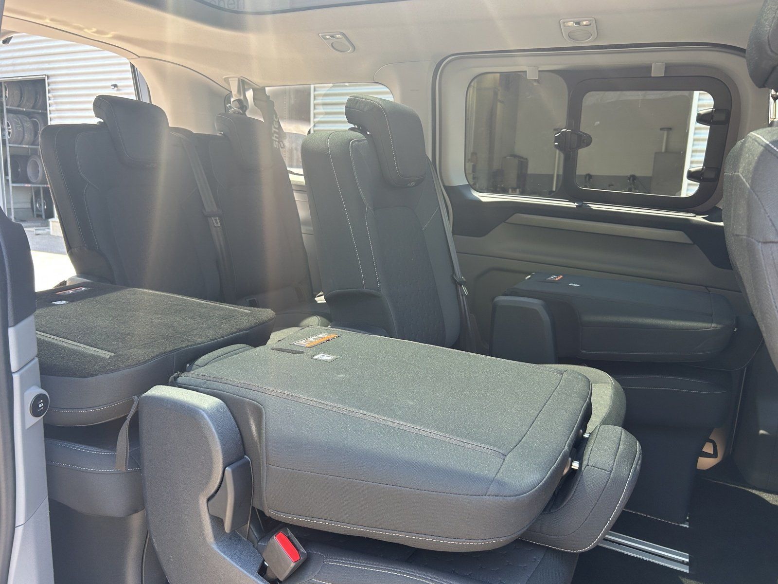 Fahrzeugabbildung Ford Ford Tourneo Custom Autom. AHK GJR Klima 3.Zonen