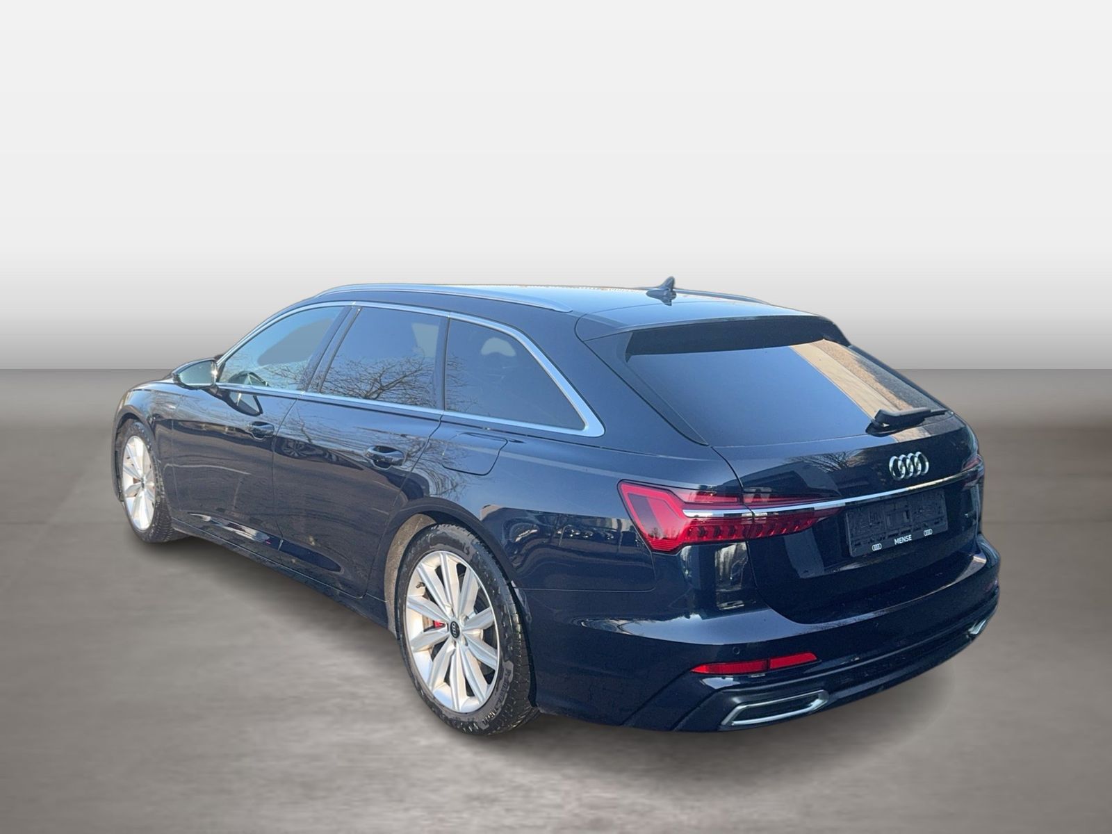 Audi A6 Avant 55 TFSIe quattro S tronic S line Matrix imagem 3